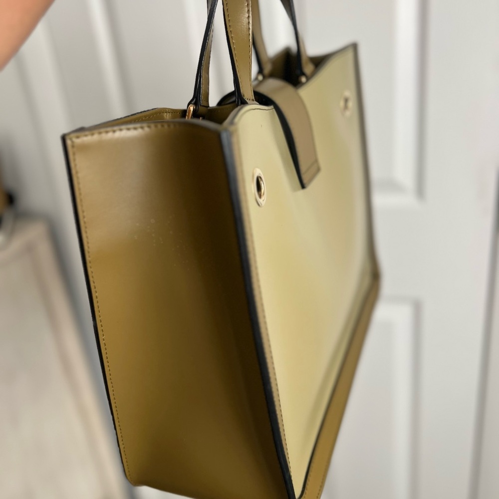 Green Valentino Shoulder Bag - Picture 2 of 4